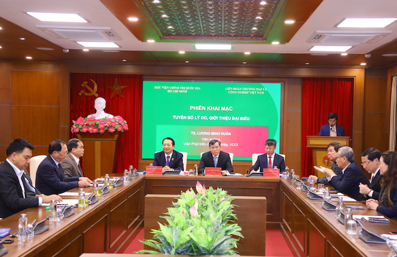Đội ngũ doanh nhân với xây dựng, phát triển và bảo vệ Tổ quốc trong tình hình mới