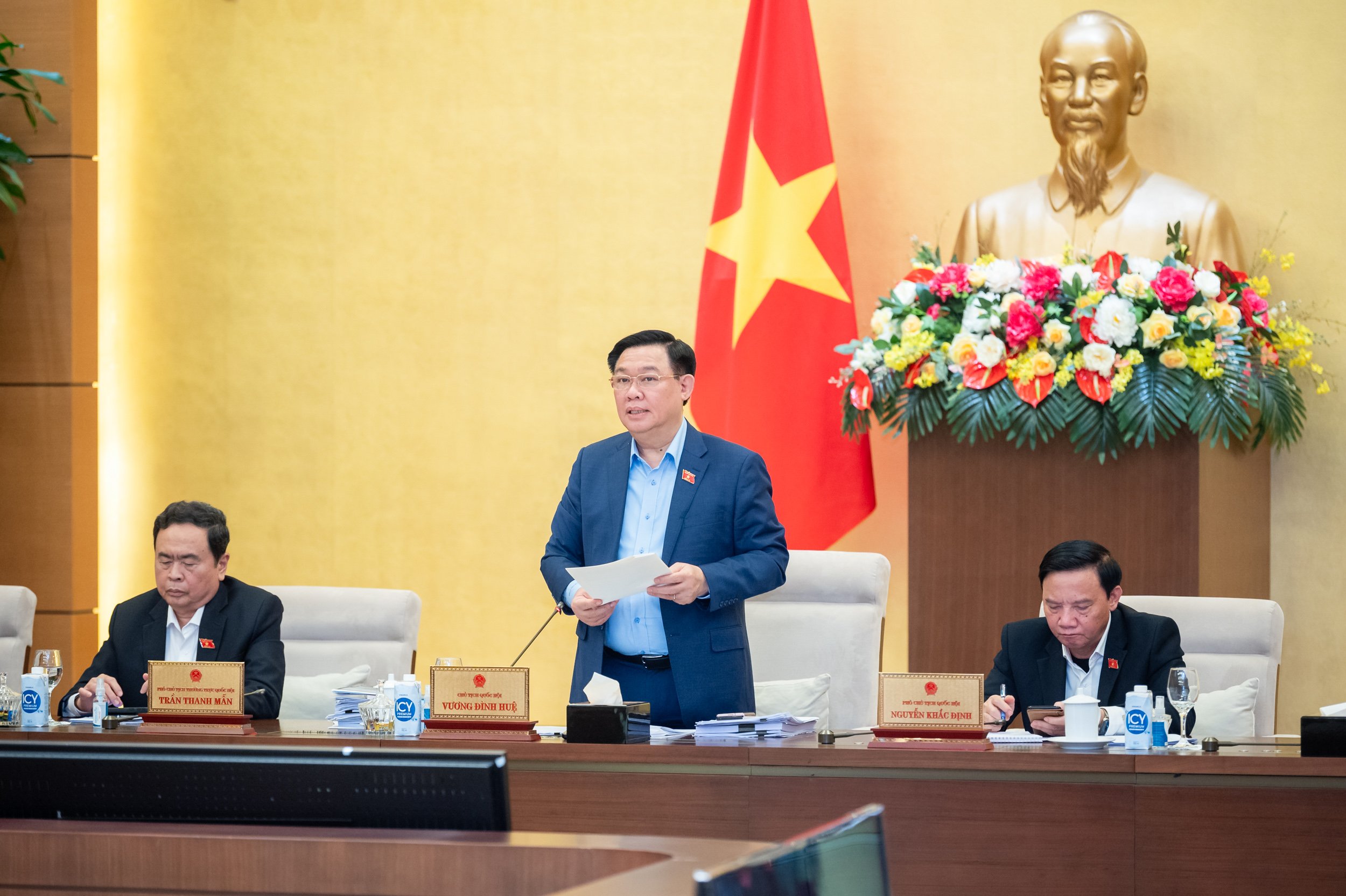 Bế mạc Phiên họp thứ 28 của Ủy ban Thường vụ Quốc hội