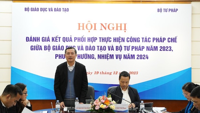 Tăng cường phối hợp thực hiện công tác pháp chế giữa Bộ GD ĐT và Bộ Tư pháp