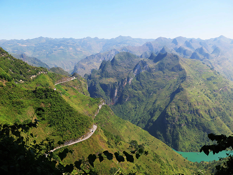 Khám phá sự hùng vĩ của đường Hạnh Phúc, Hà Giang