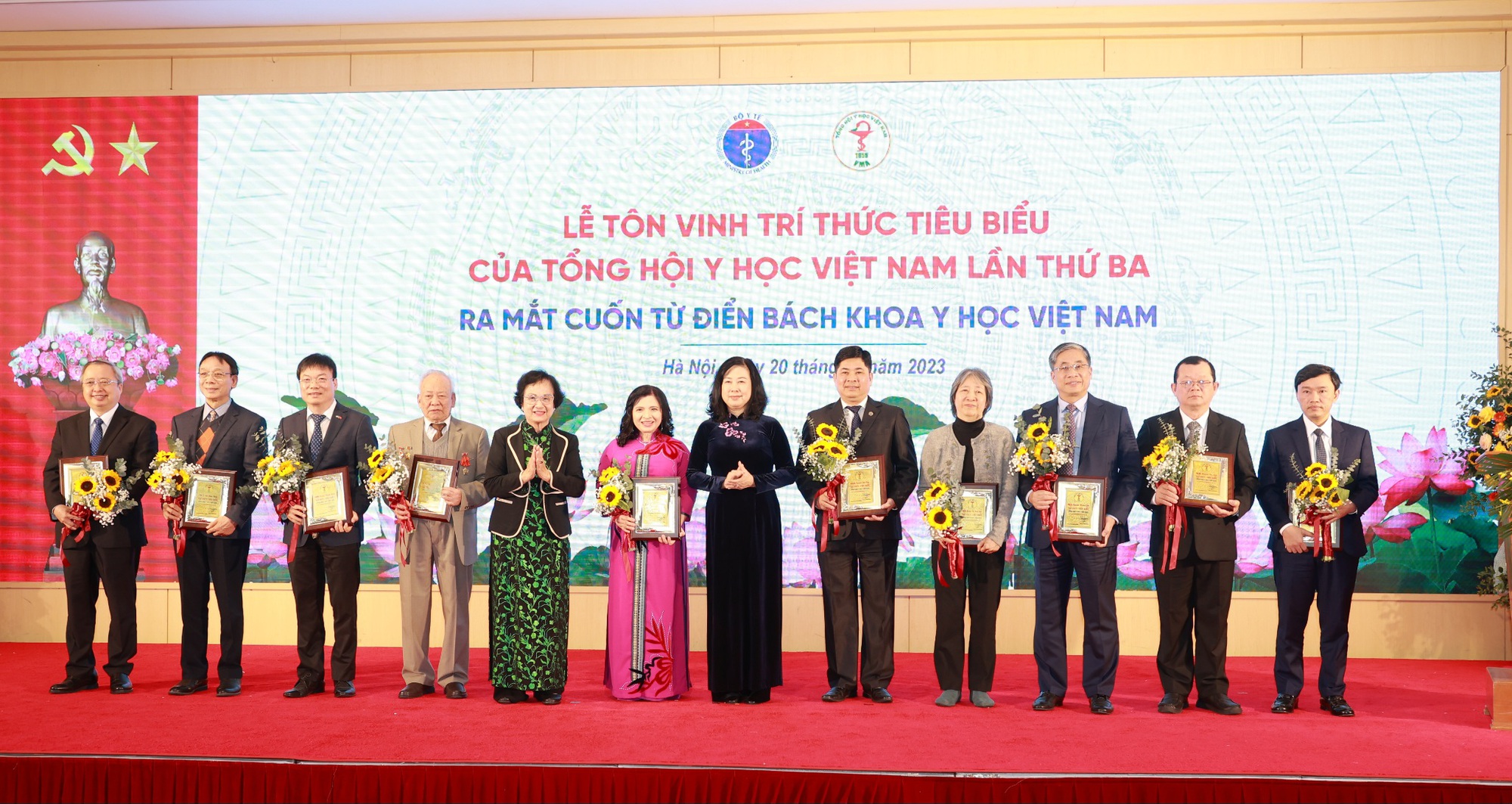 Các trí thức tiếp tục phát huy trí tuệ, tài năng cống hiến cho lĩnh vực y tế