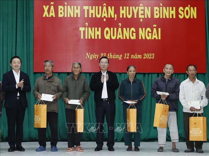 Chủ tịch nước Võ Văn Thưởng thăm xã nông thôn mới ở Quảng Ngãi