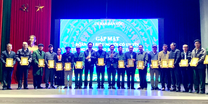 Ủy ban Dân tộc tiếp Đoàn đại biểu người có uy tín tiêu biểu huyện Võ Nhai, tỉnh Thái Nguyên