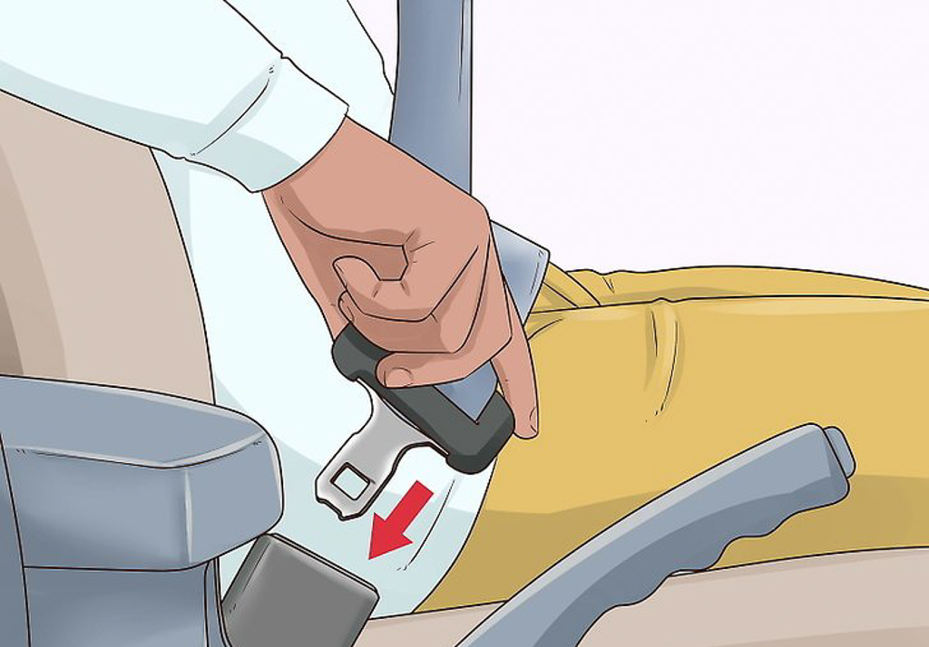 Phụ nữ đang mang thai khi lái xe có phải cài dây an toàn