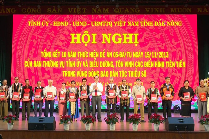 Tuyên dương lực lượng cốt cán, người có uy tín tiêu biểu tỉnh Đắc Nông