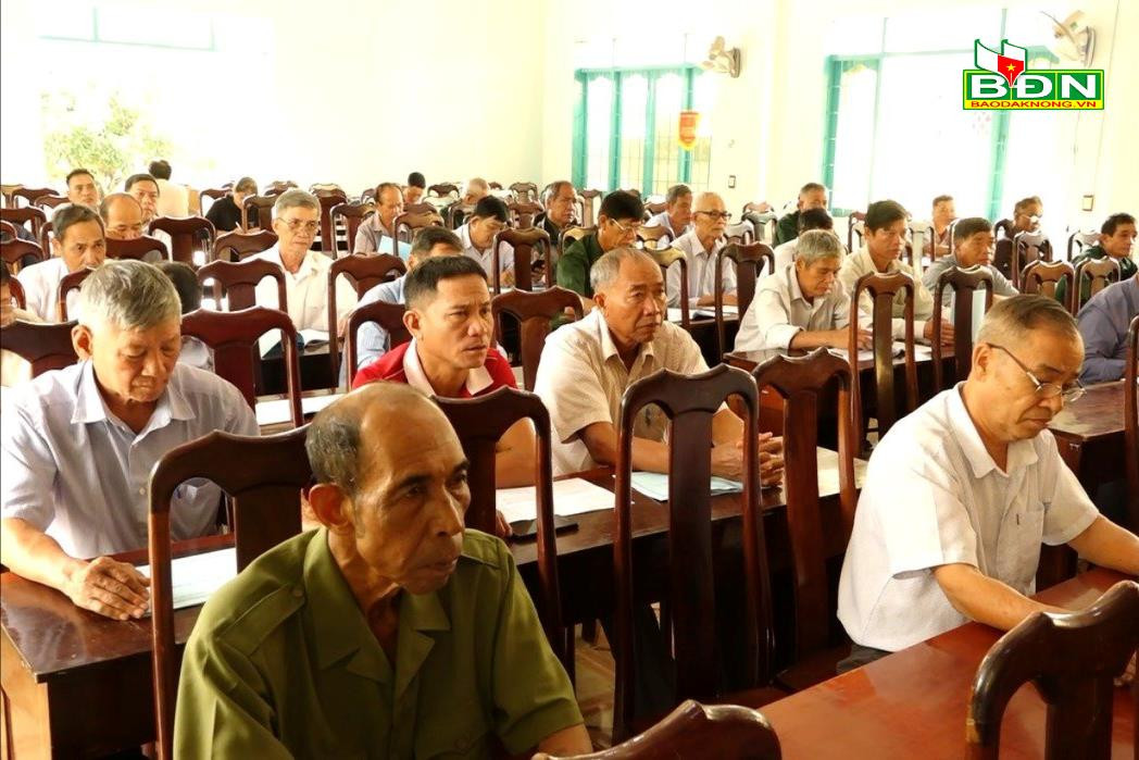 Huyện Cư Jút, tỉnh Đắc Nông cung cấp thông tin cho 65 người có uy tín