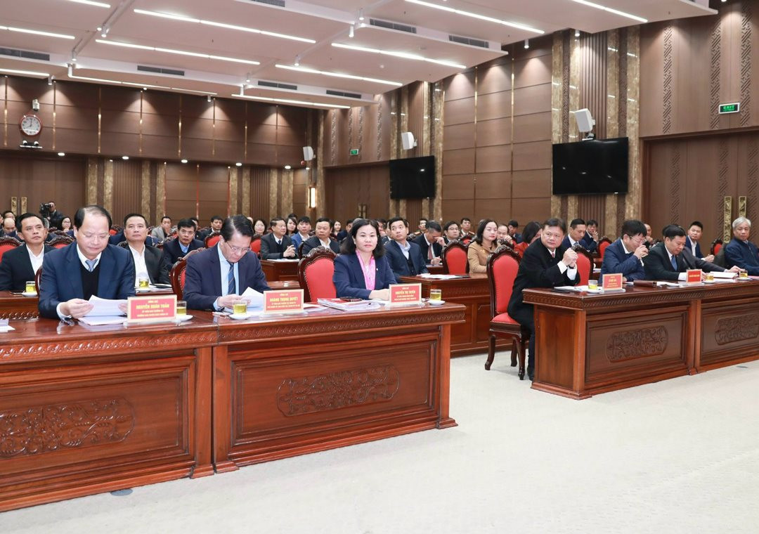Kiên quyết thay thế và xử lý nghiêm cán bộ năng lực hạn chế, phẩm chất yếu kém