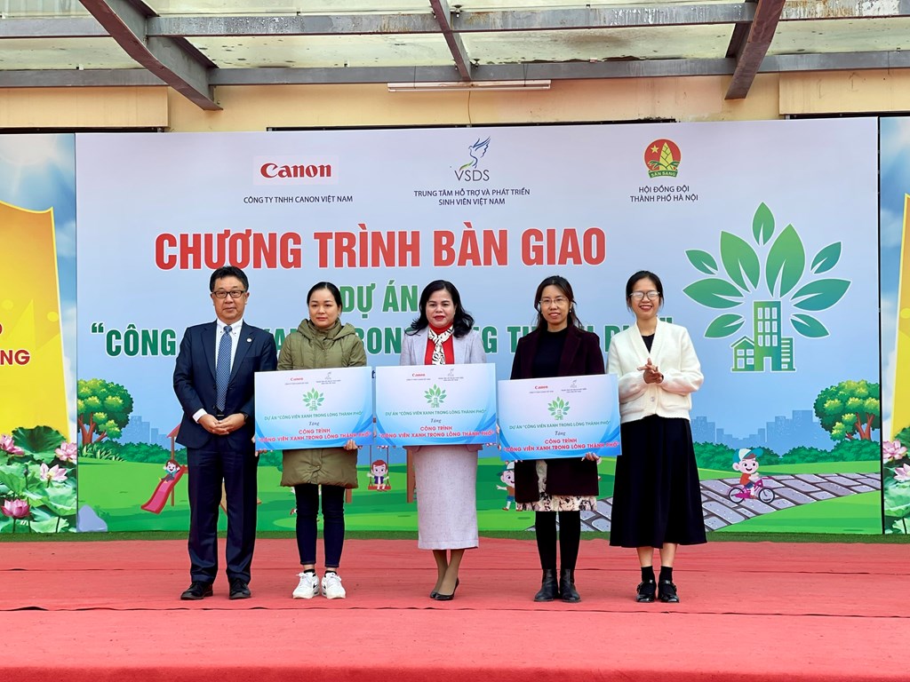 Gần 1,7 tỷ đồng hỗ trợ tăng tỷ lệ cây xanh trong lòng Thủ đô