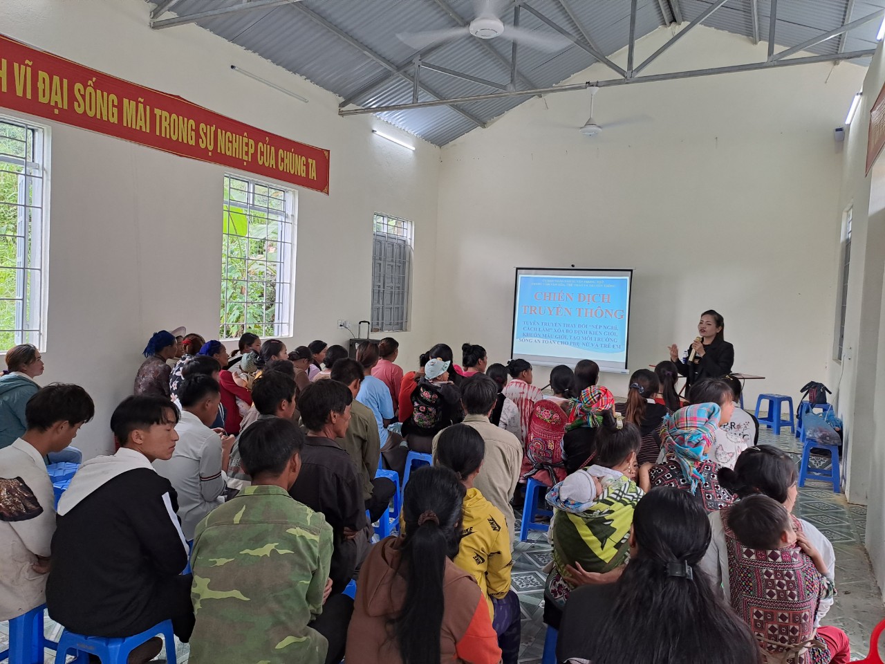 Những kết quả đạt được trong tháng hành động vì bình đẳng giới ở Phong Thổ