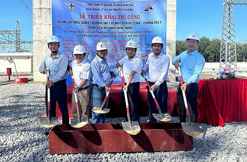 EVNNPT nâng công suất Trạm biến áp 500kV Chơn Thành