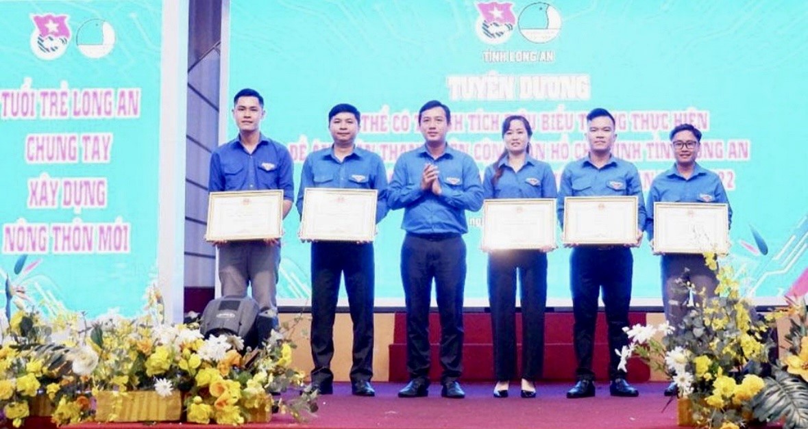 Long An Nhiều công trình phần việc của thanh niên trong xây dựng nông thôn mới làm lợi hơn 30 tỷ đồng