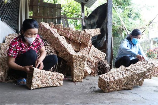 Bến Tre Đào tạo nghề nông thôn giảm nghèo bền vững