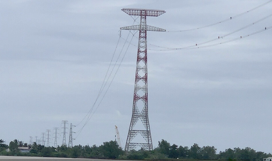 EVNNPT đóng điện hàng loạt công trình lưới điện