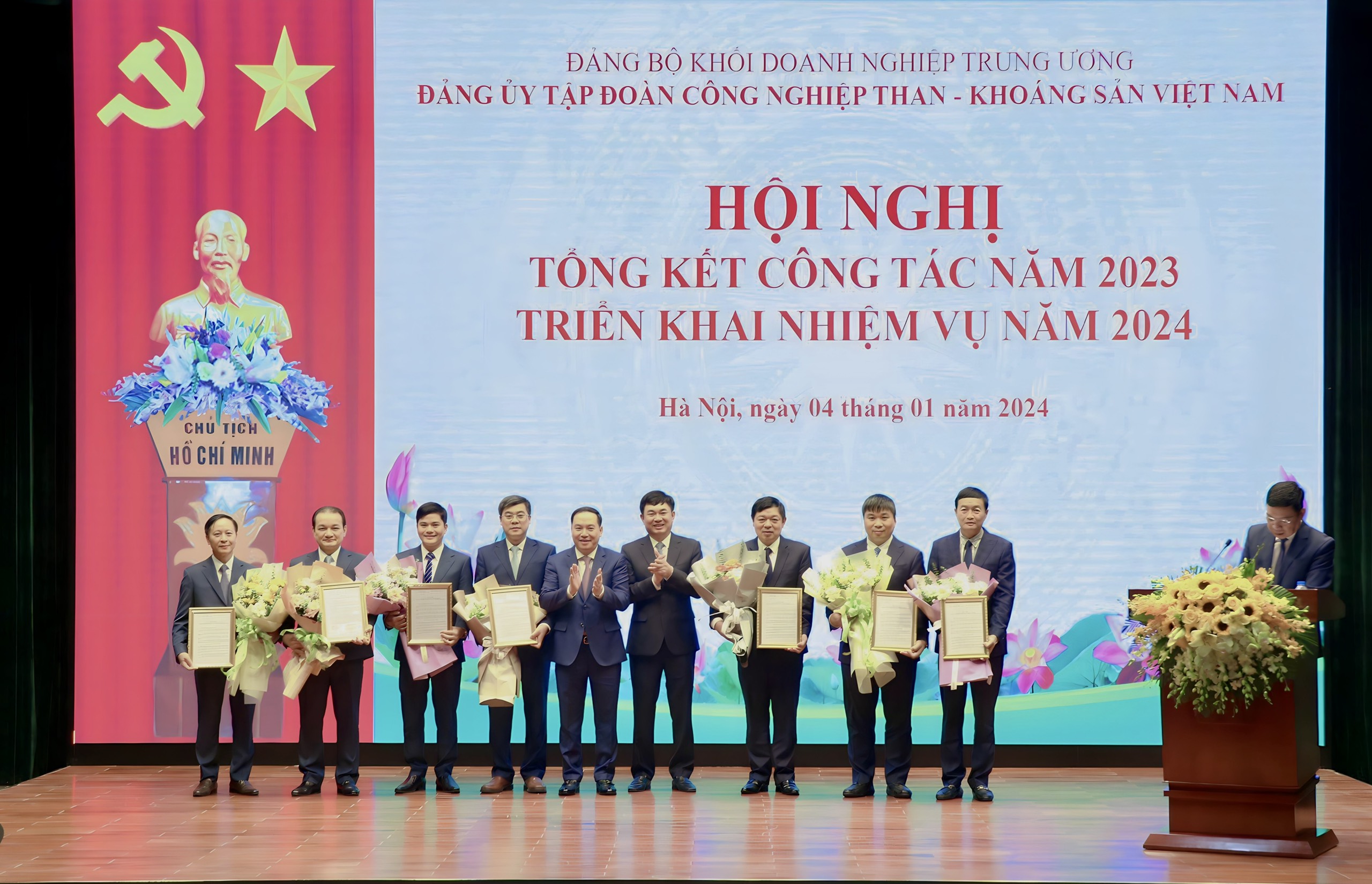 Tiếp tục xây dựng Đảng bộ TKV trong sạch, vững mạnh