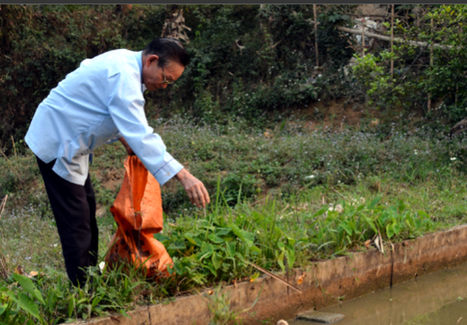 Người uy tín ở Bản Noọng