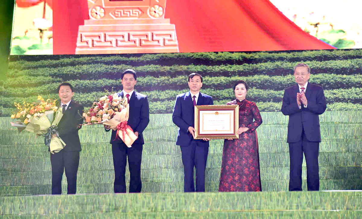 Lai Châu long trọng kỷ niệm ngày thành lập tỉnh