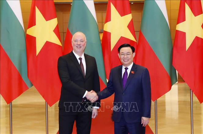 Chủ tịch Quốc hội Vương Đình Huệ hội đàm với Chủ tịch Quốc hội Bulgaria Rossen Dimitrov Jeliazkov
