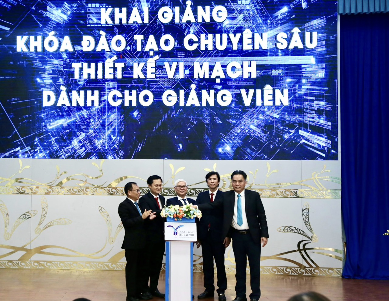 Khai giảng Khóa đào tạo chuyên sâu thiết kế vi mạch dành cho giảng viên”