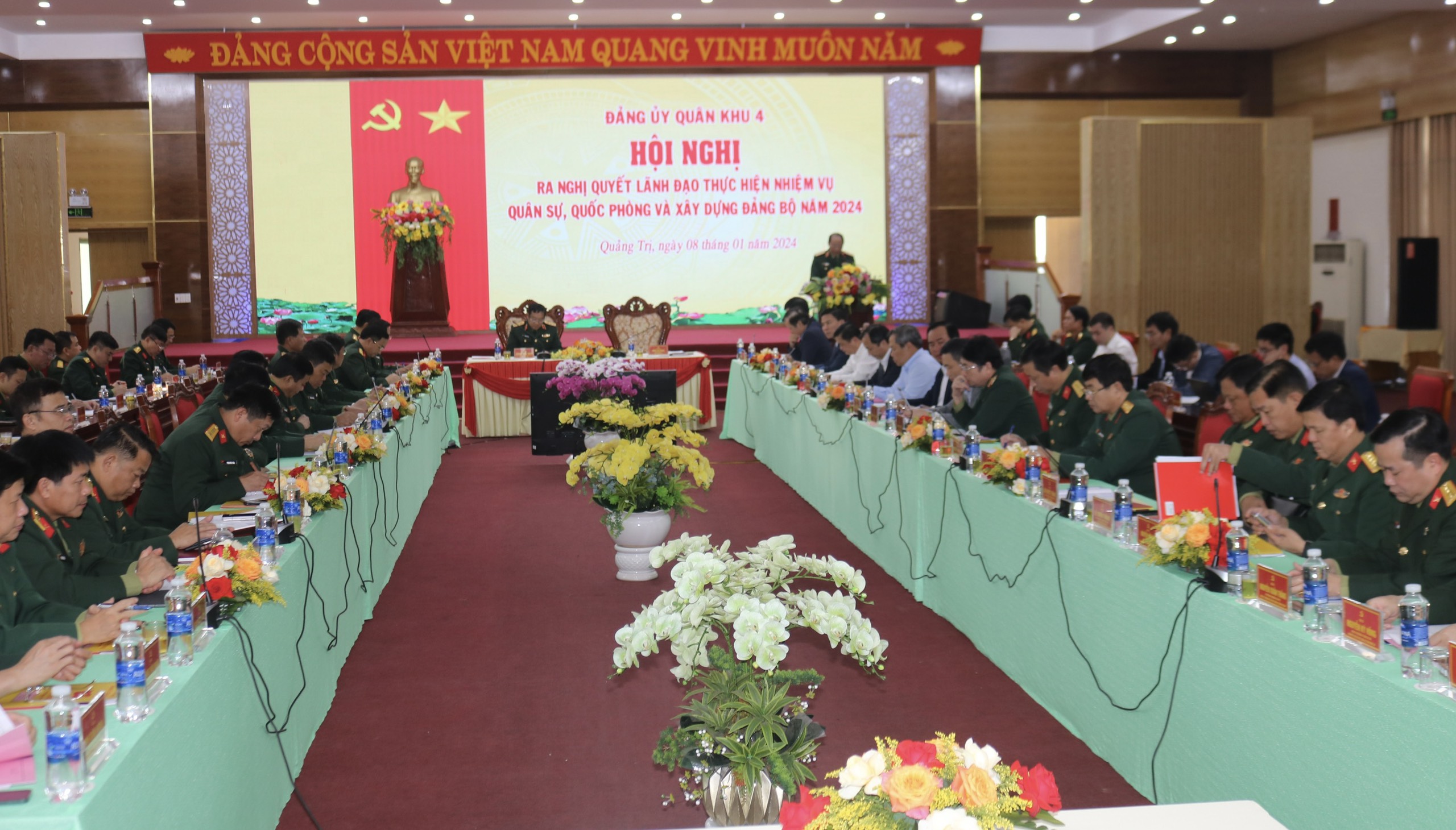 Quân khu 4 Xây dựng cấp ủy, tổ chức đảng các cấp vững mạnh về chính trị, tư tưởng, đạo đức