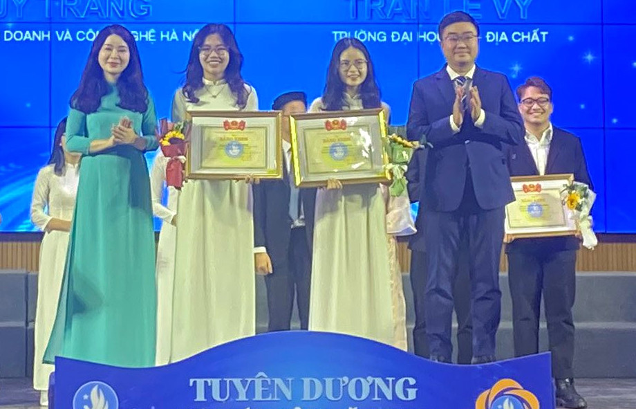 Các phong trào sinh viên Thủ đô tiếp tục phát triển mạnh mẽ
