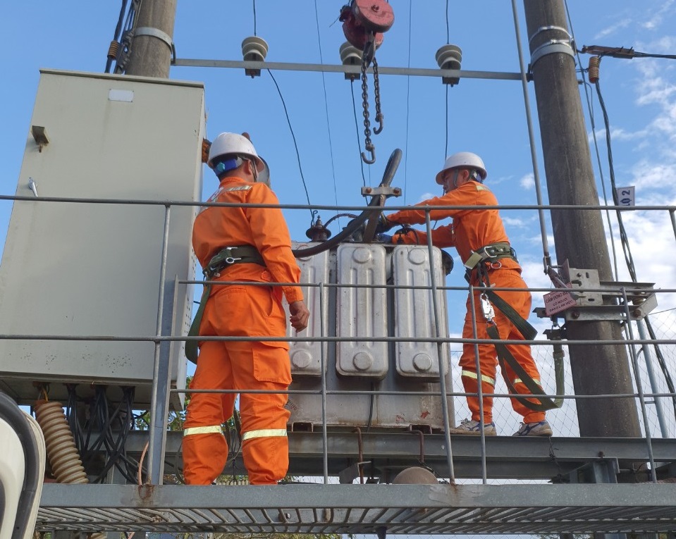 Bộ Công Thương yêu cầu EVN xây dựng cơ chế giá điện hai thành phần