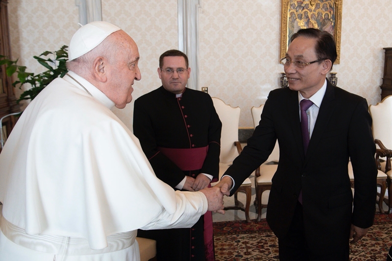 Đoàn đại biểu Đảng Cộng sản Việt Nam thăm, làm việc tại Italia và Vatican