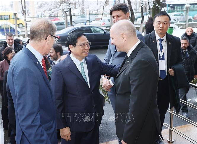Thủ tướng thăm trường Đại học Kỹ thuật Xây dựng Bucharest, Romania