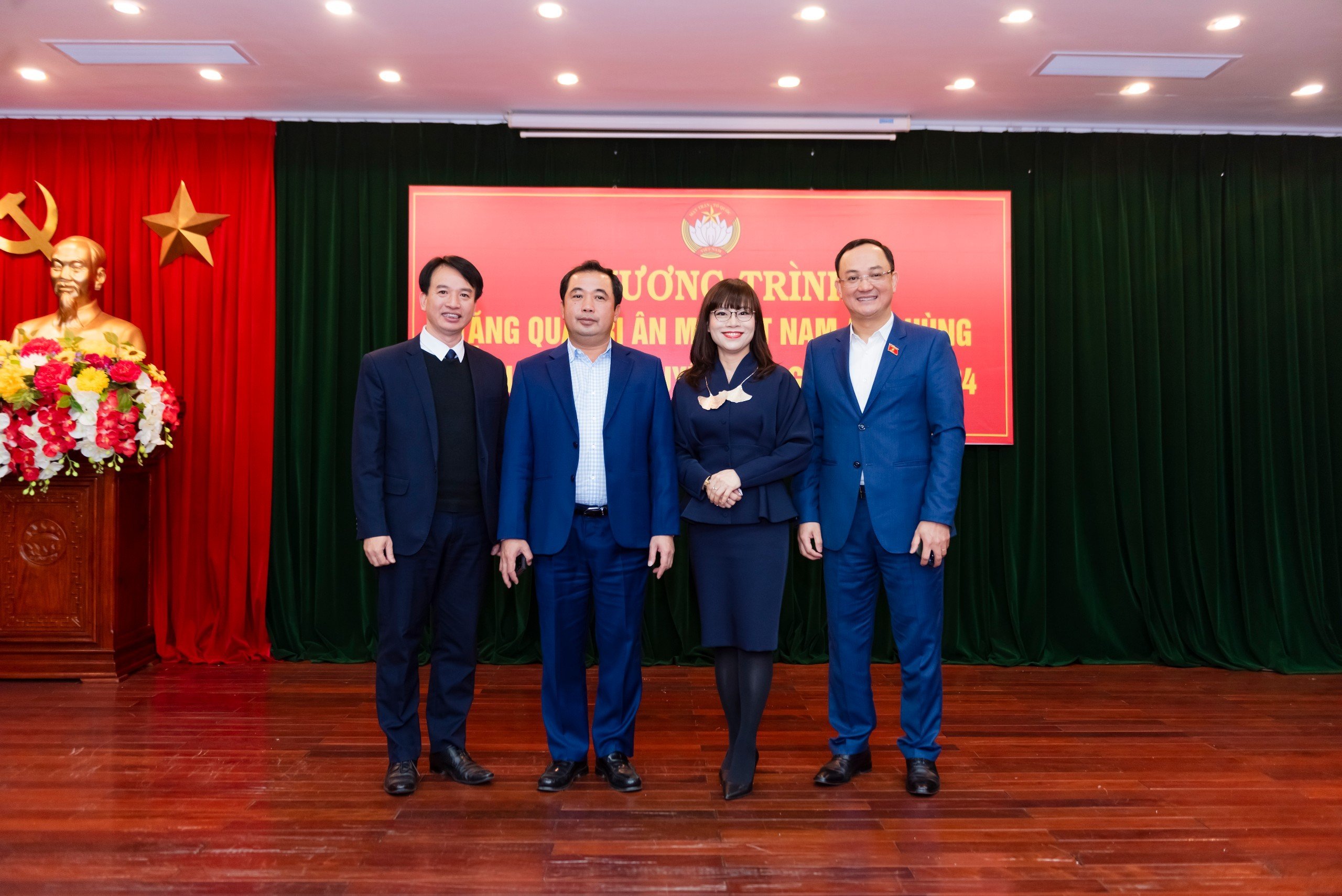 MHGroup tặng quà tri ân các Mẹ Việt Nam anh hùng tỉnh Hải Dương