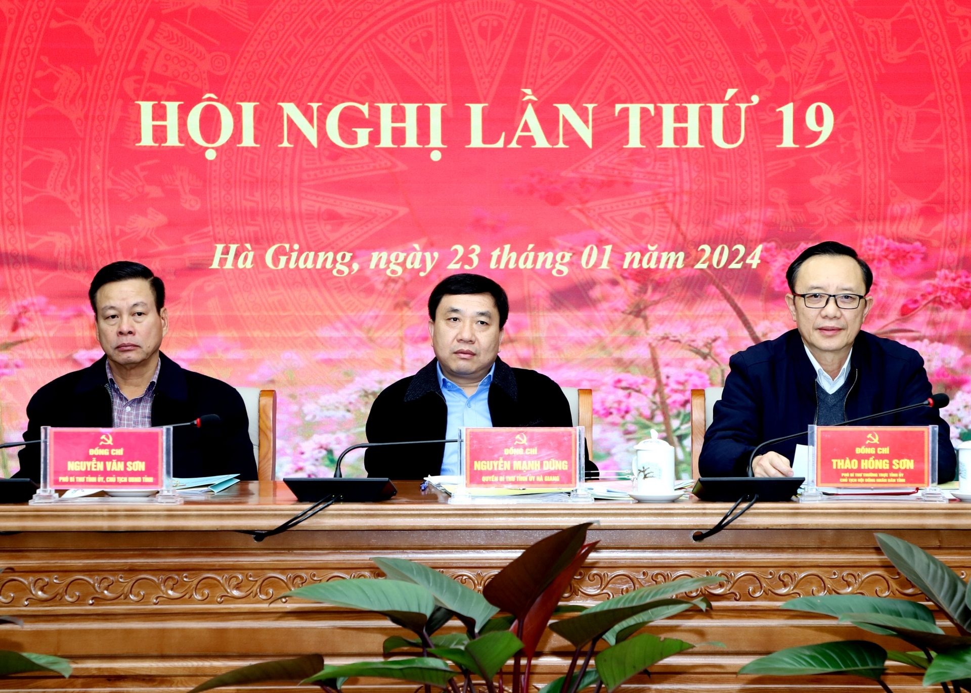 Tiếp tục hoàn thiện dự thảo nghị quyết về xây dựng và phát triển văn hóa, con người Hà Giang