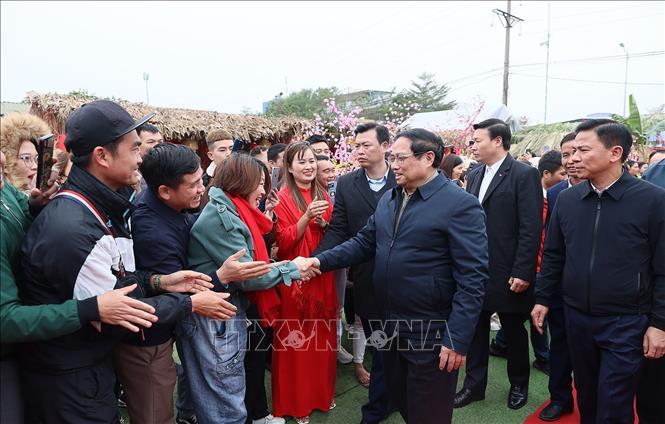 Thủ tướng Không để ai không có Tết, không để ai bị bỏ lại phía sau