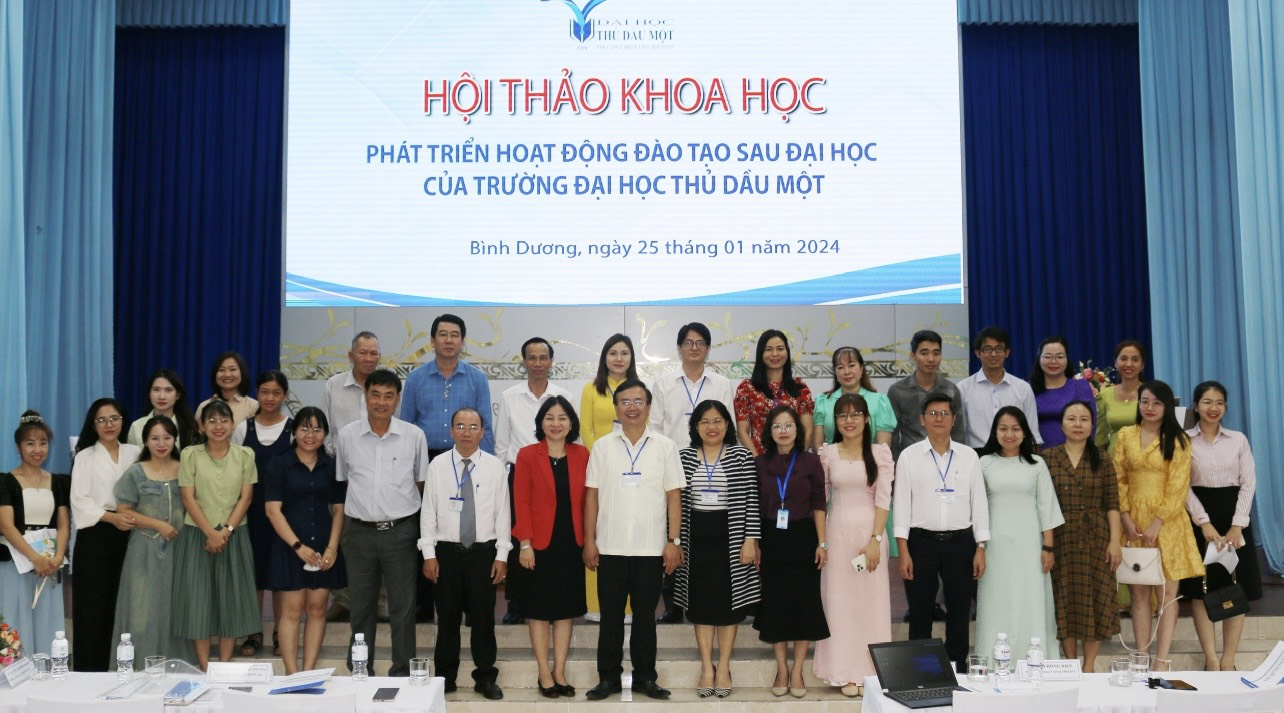 Xây dựng chương trình đào tạo sau đại học phù hợp với nhu cầu phát triển thực tiễn