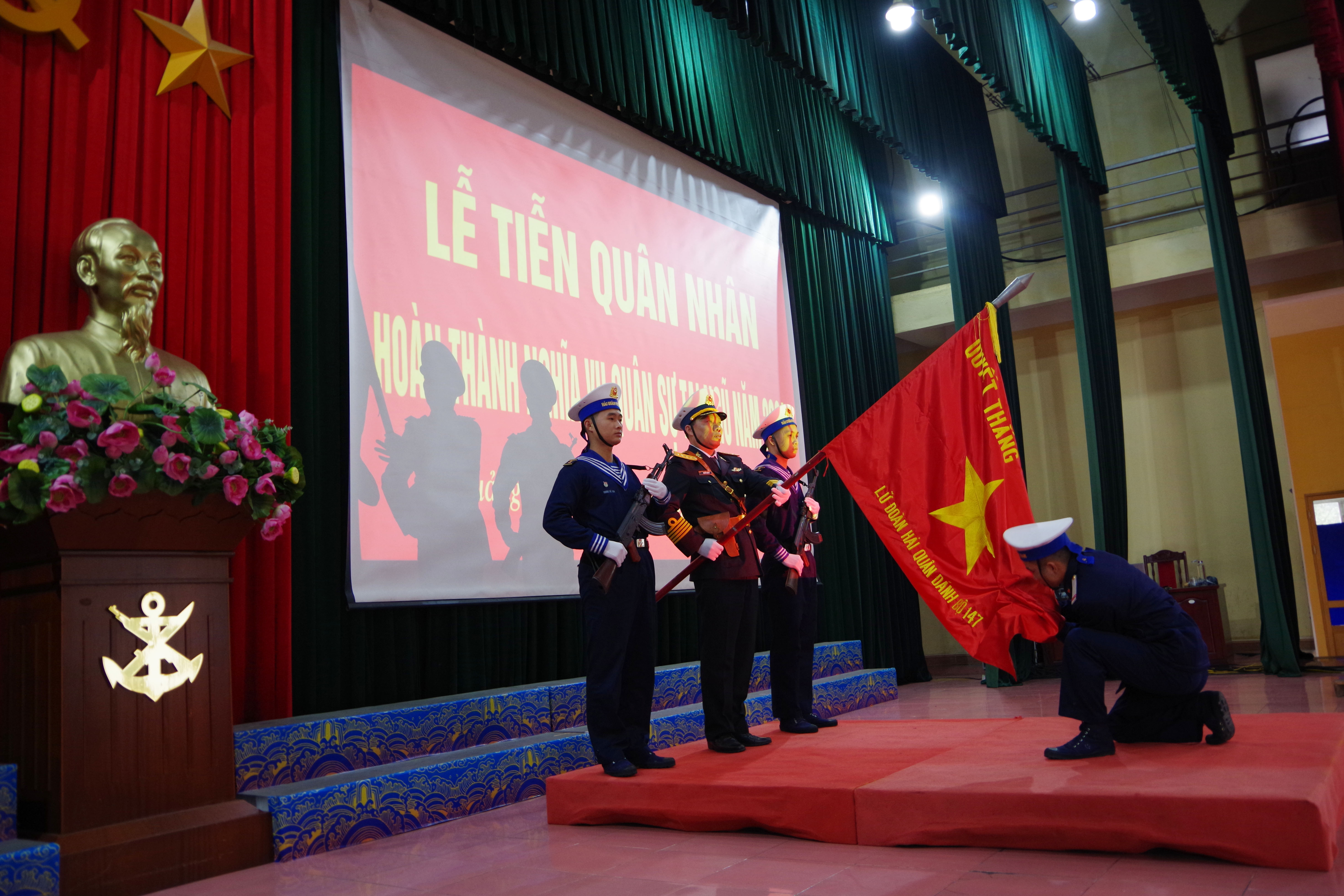Lữ đoàn 147 tiễn quân nhân hoàn thành nghĩa vụ quân sự năm 2024