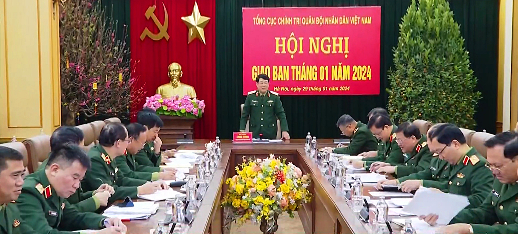 Bảo đảm cho bộ đội đón Tết vui tươi, hoàn thành tốt nhiệm vụ