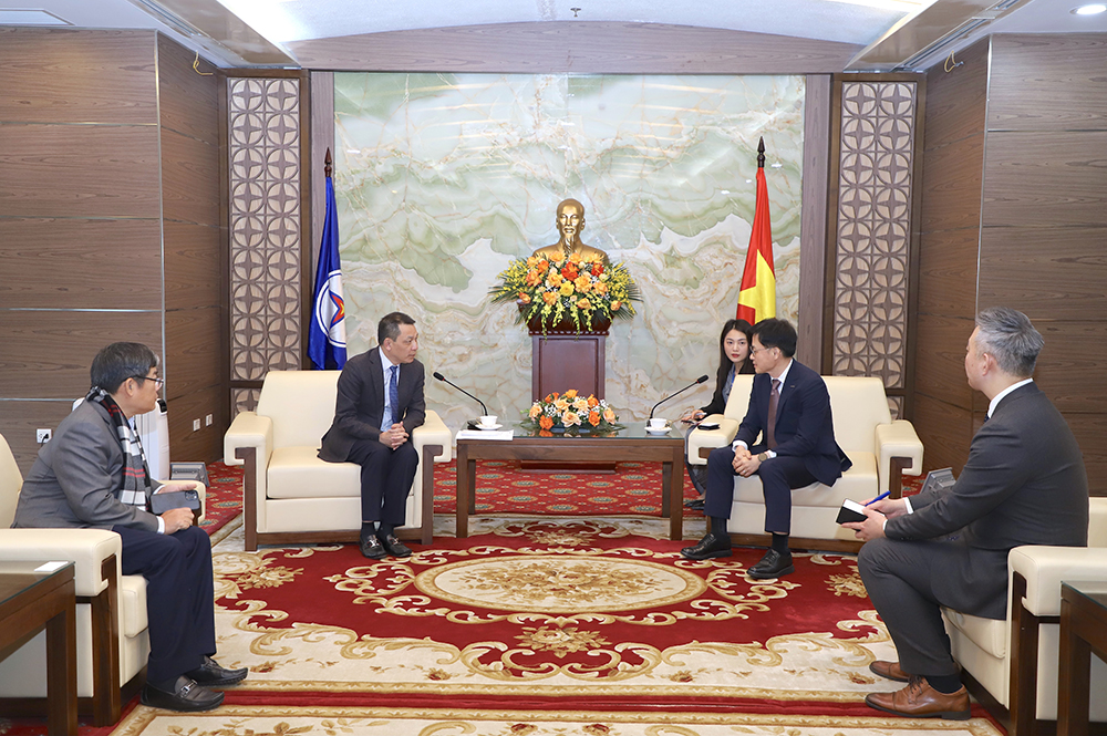 Chủ tịch HĐTV EVN làm việc với lãnh đạo cấp cao Tập đoàn Doosan Hàn Quốc