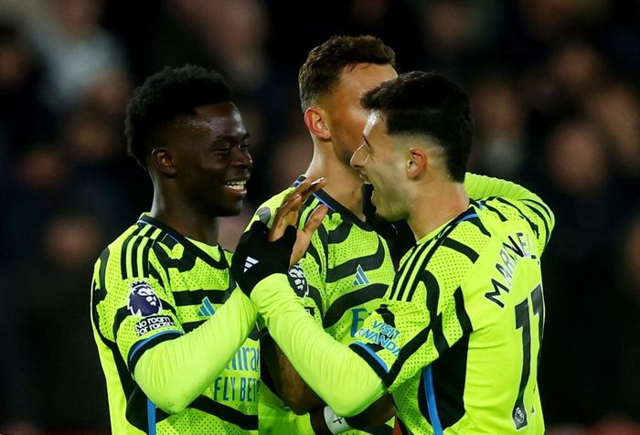 Vòng 22 giải Ngoại hạng Anh Arsenal vươn lên vị trí thứ 2 áp sát ngôi đầu bảng