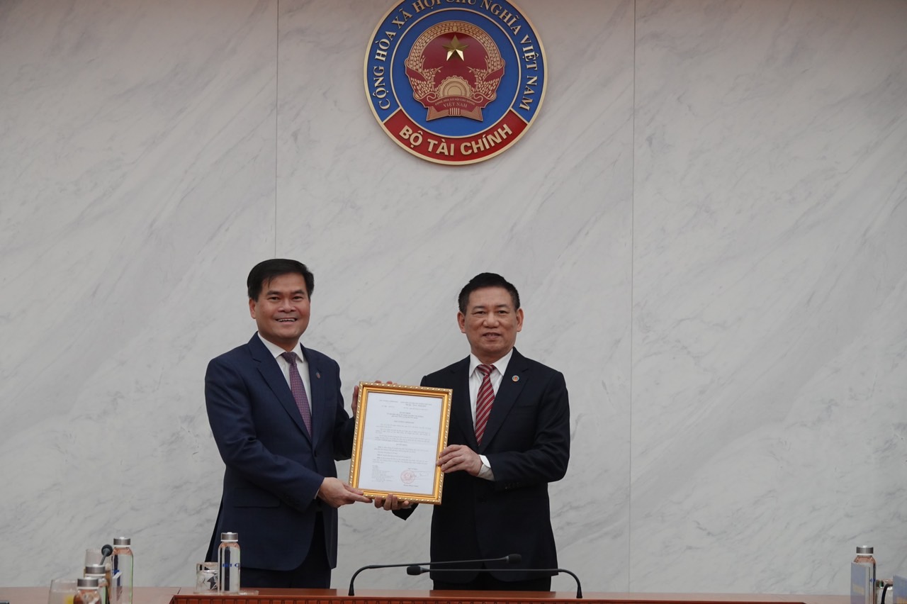 Điều động, bổ nhiệm Phó Chủ tịch UBND tỉnh Quảng Ninh giữ chức Thứ trưởng Bộ Tài chính