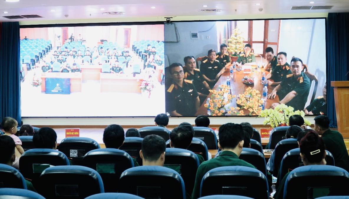 Giao lưu trực tuyến, chúc Tết đội ngũ y, bác sĩ tại Bệnh xá đảo Trường Sa