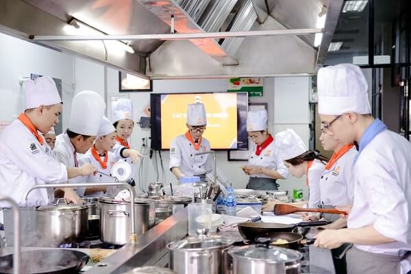 Giải pháp trong công tác đổi mới căn bản toàn diện giáo dục nghề nghiệp tại TP Hồ Chí Minh