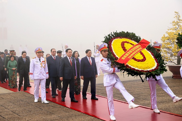 Lãnh đạo Đảng, Nhà nước vào Lăng viếng Chủ tịch Hồ Chí Minh