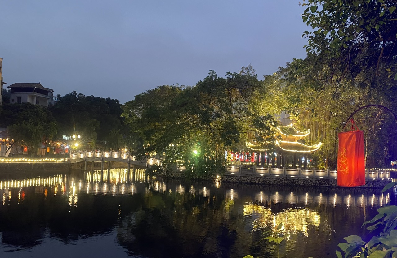 Hội chữ Xuân Giáp Thìn và triển lãm “Hiếu học”
