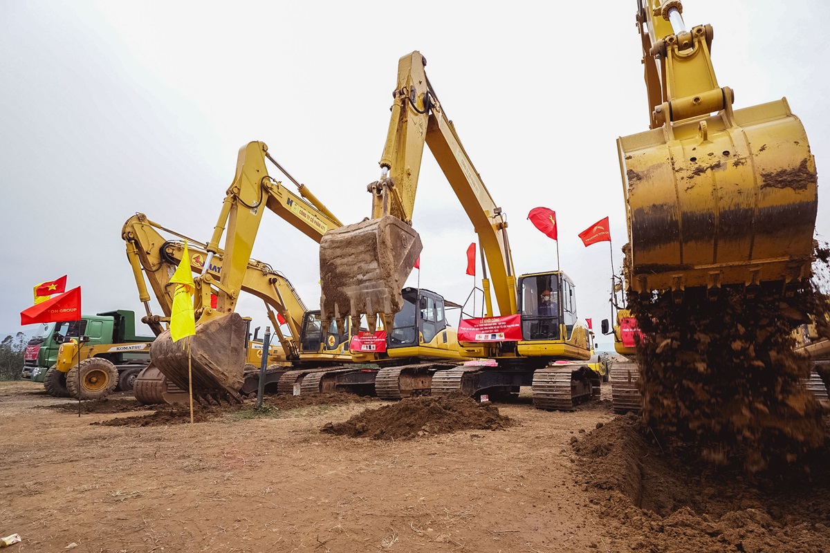 Bài 3 Nhìn lại diện mạo mới của hạ tầng giao thông sau một năm gặt hái nhiều kỷ lục