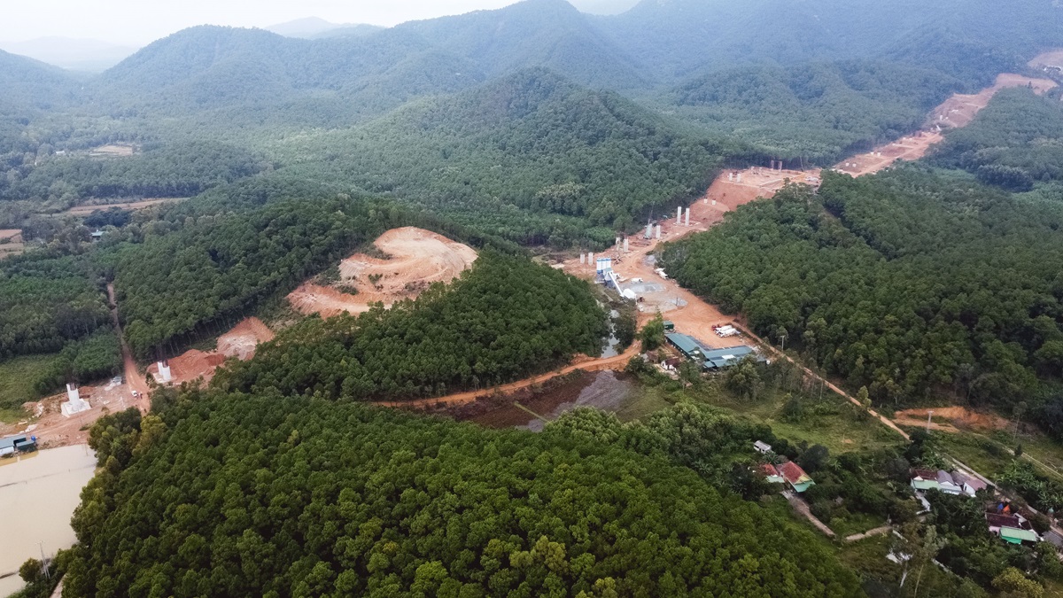 Bài 7 Bộ GTVT quyết tâm khởi công, khánh thành thêm hàng chục dự án