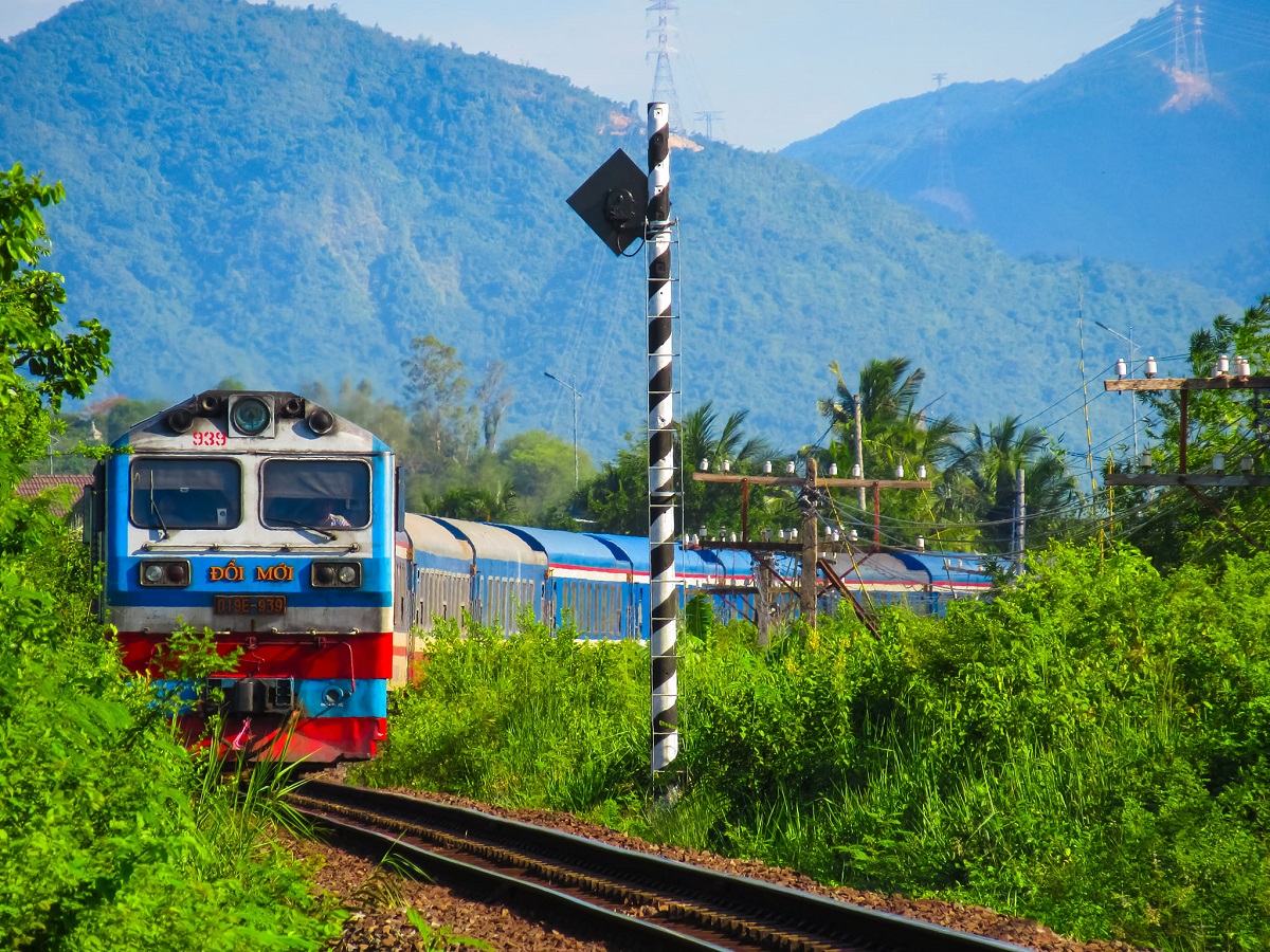Đường sắt miễn phí vận chuyển hài cốt liệt sĩ và thân nhân đi cùng