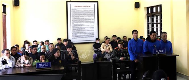 18 năm tù cho ba đối tượng buôn bán pháo trái phép