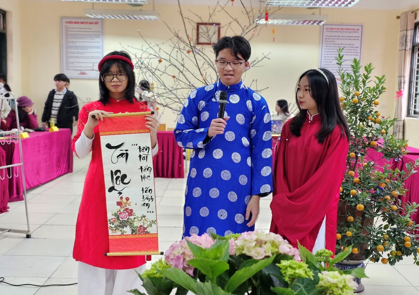 Chào xuân Giáp Thìn 2024 “Chạm… để đánh thức…”