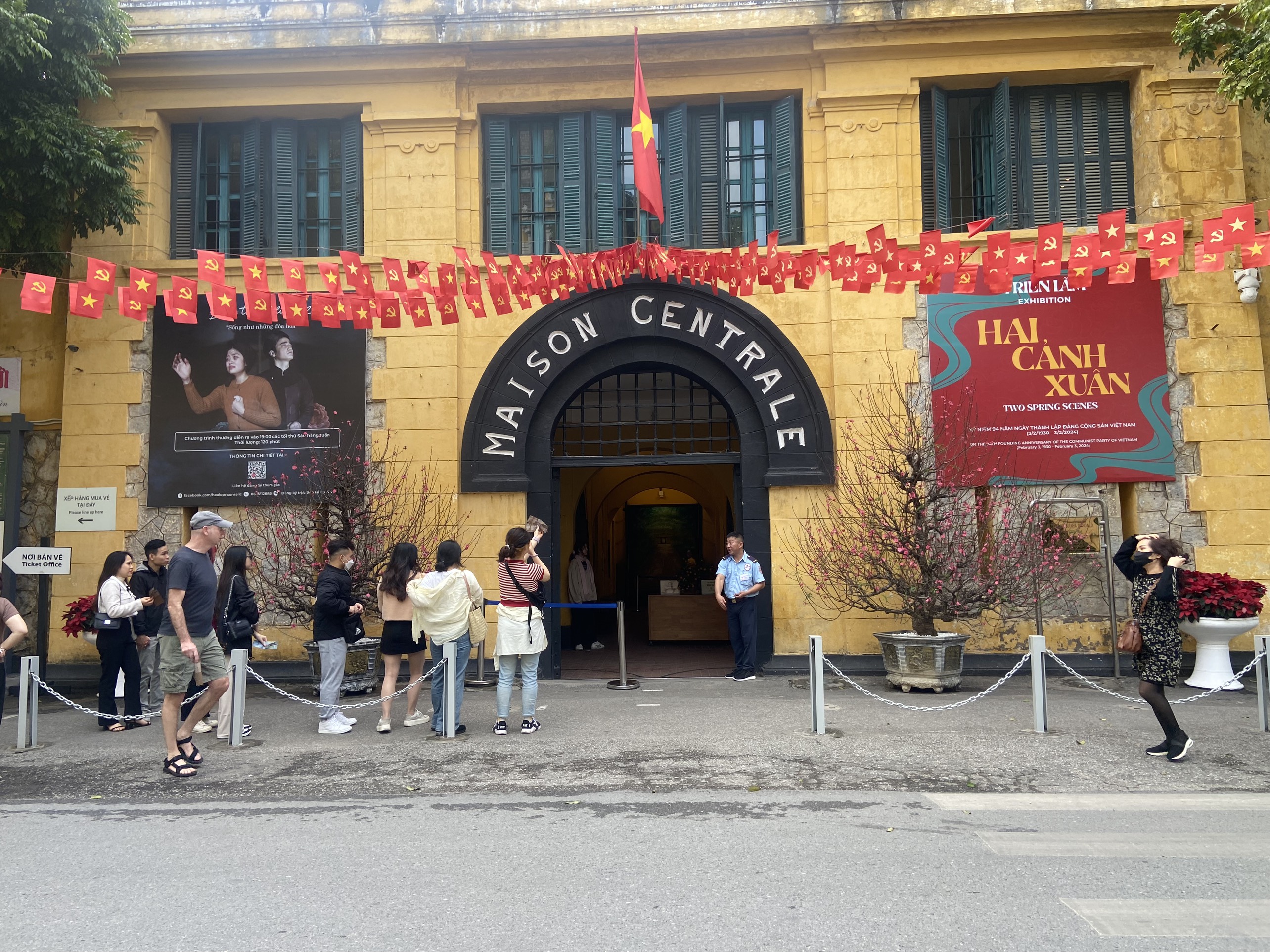 Du lịch sôi động trong dịp nghỉ Tết Nguyên đán