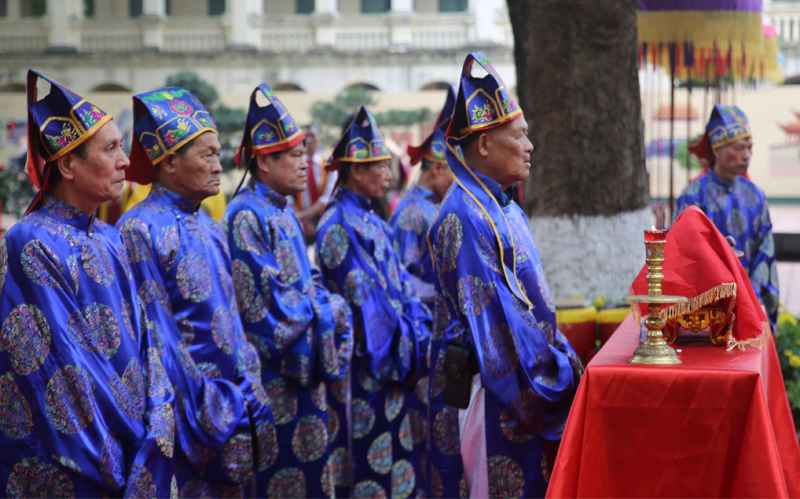 Hoàng thành Thăng Long tổ chức dâng hương, khai xuân