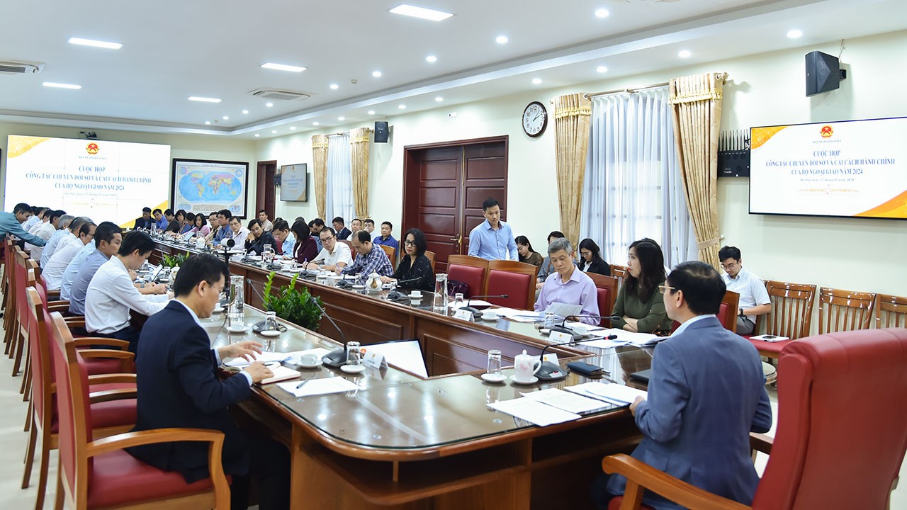 Đưa tất cả dịch vụ công của Bộ Ngoại giao lên môi trường số