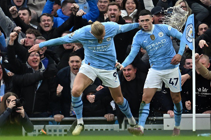 Derby Manchester vòng 27 giải Ngoại hạng Anh Man City ngược dòng thắng 3-1