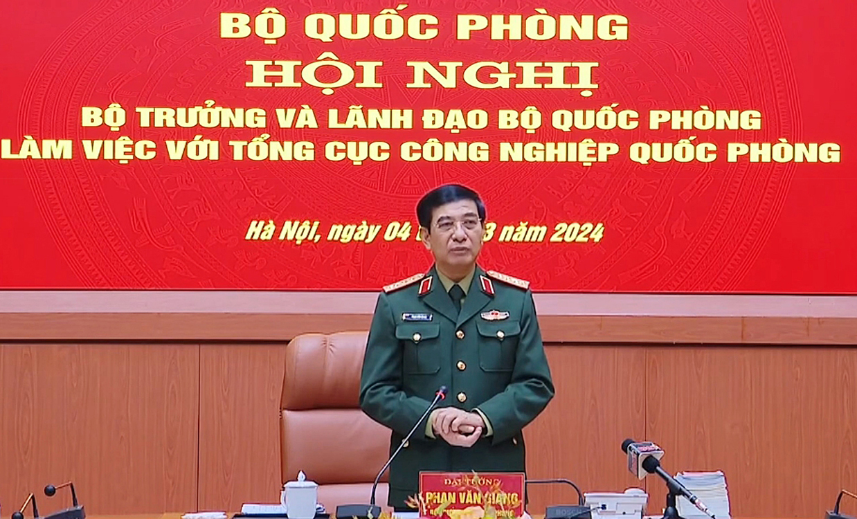 Tiếp tục đẩy mạnh phát triển công nghiệp quốc phòng
